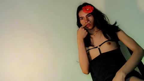 midnight_mystique18 online show from February 23, 7:39 pm