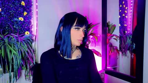 mikaelarangel online show from September 27, 6:28 pm