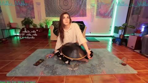 milla_milla online show from January 21, 2:44 am