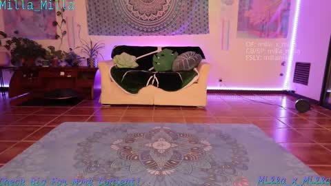 milla_milla online show from September 19, 3:45 am