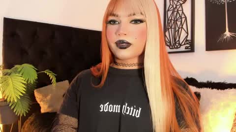 miss_zz online show from September 16, 7:40 pm