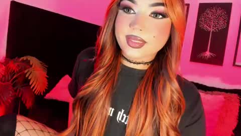 miss_zz online show from October 5, 7:24 pm