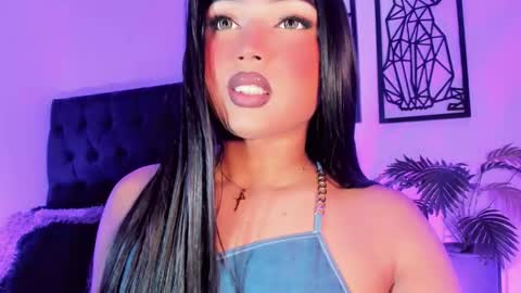 miss_zz online show from December 3, 6:56 pm