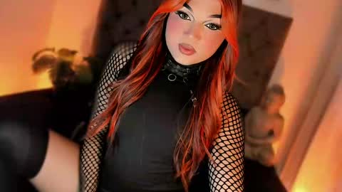 miss_zz online show from April 2, 4:05 pm