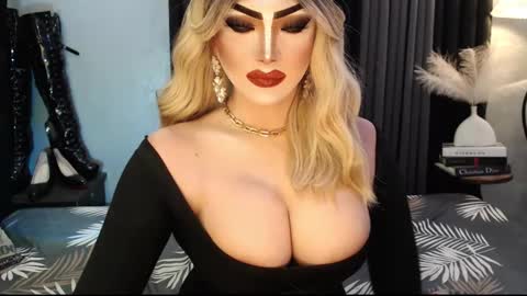 PRIESTESS CHANNEL online show from November 14, 4:26 pm