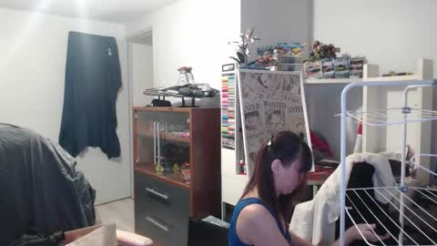 missthon online show from February 13, 2:24 pm