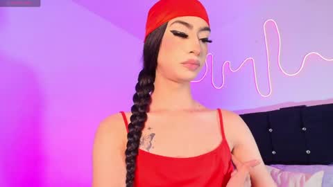 NahiaVictoria  online show from April 1, 3:09 pm