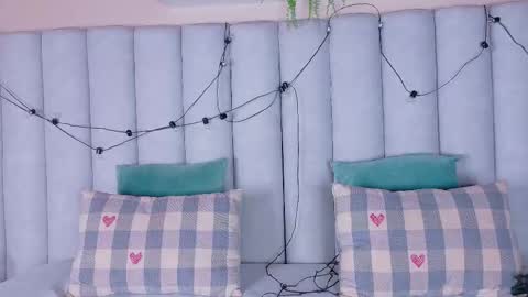  VICTORIA  online show from March 25, 8:13 pm