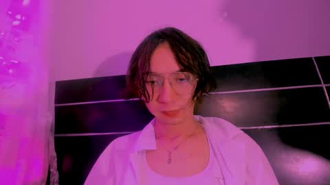 NAJI  online show from October 21, 10:11 pm