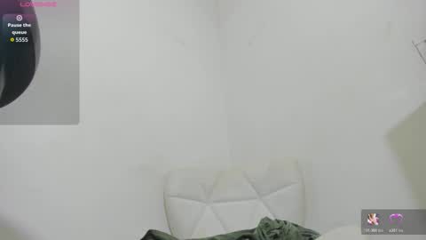 Nathalia Isaza online show from February 13, 4:41 am