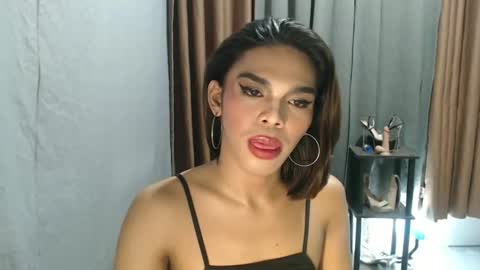 neomi online show from April 18, 7:07 pm