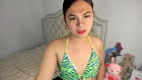 Snapshot of newbitch_intown69 chatting on January 21, 3:38 am Jane online show from January 21, 3:38 am