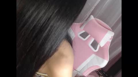 nicole_ashley69 online show from January 6, 12:42 pm