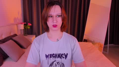 Nicole online show from February 1, 11:32 am