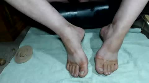 nikisissyfeet online show from June 26, 10:36 pm