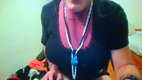 nina8383 online show from January 7, 11:41 pm