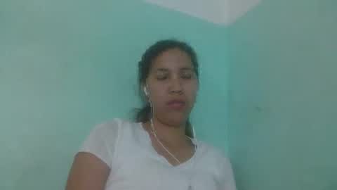 Snapshot of nirisouh chatting on October 16, 1:44 pm nirisouh online show from October 16, 1:44 pm