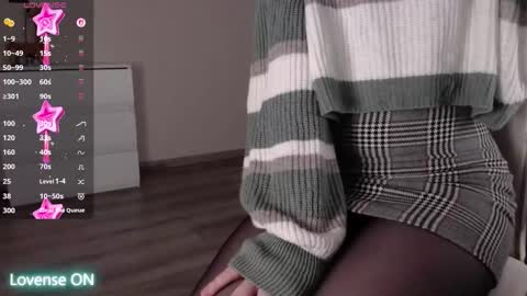 noelleneptune online show from February 19, 4:47 pm