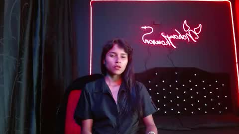 Noha Thomson online show from January 15, 1:26 am