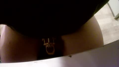 Whiteboi online show from April 3, 11:41 am