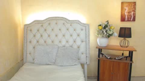 Kyline online show from December 7, 3:09 am