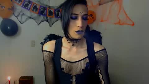 Snapshot of novanyx11 chatting on October 10, 10:55 pm Nova... online show from October 10, 10:55 pm
