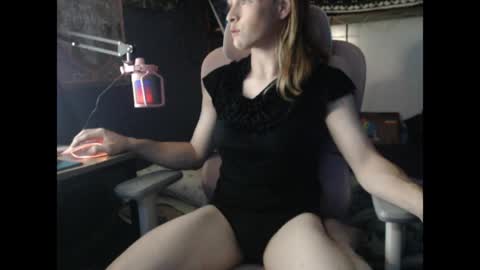 StonerBratOlivia online show from April 7, 2:56 am