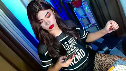 Miss OLIVIA online show from October 28, 2:59 pm