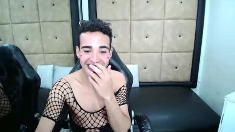 Snapshot of patrickxx_1 chatting on October 12, 12:24 am PatrickXX 1 online show from October 12, 12:24 am