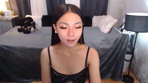 paulalawman online show from February 13, 1:12 am