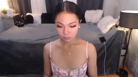 paulalawman online show from February 16, 10:40 pm