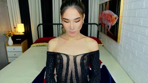 Chloe online show from October 20, 1:20 am