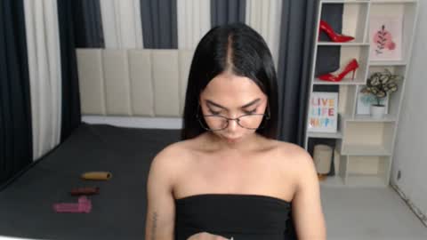 Yukie online show from October 27, 7:27 am