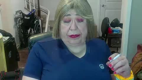 Snapshot of phillyguy195601 chatting on October 23, 2:26 am Geri online show from October 23, 2:26 am
