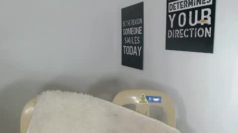 pinkdollbaby_ online show from April 5, 3:21 pm