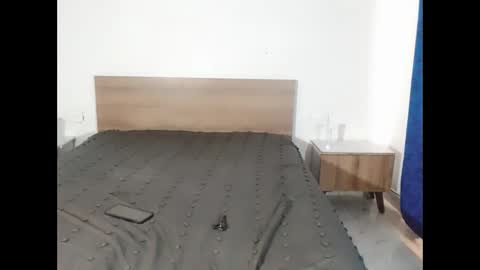 Pamela Ston online show from April 13, 3:05 pm