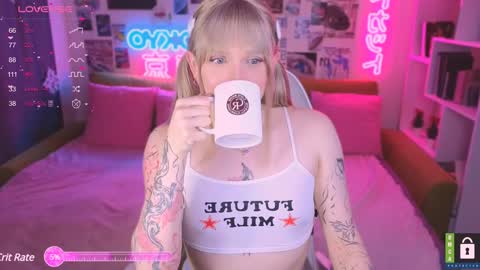 pinkvenom_ online show from January 27, 5:15 pm