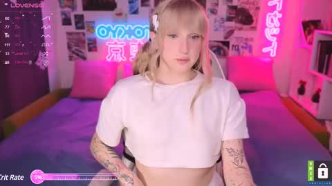 pinkvenom_ online show from February 9, 7:52 pm