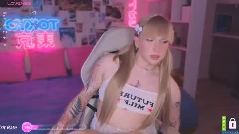pinkvenom_ online show from March 11, 6:41 pm