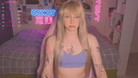 pinkvenom_ online show from September 23, 5:19 pm