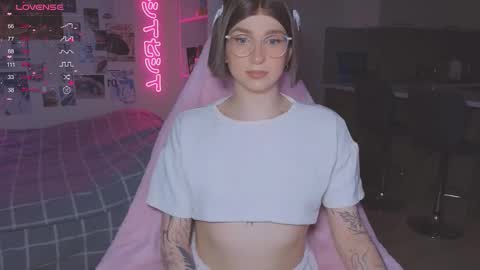 pinkvenom_ online show from November 2, 1:20 pm