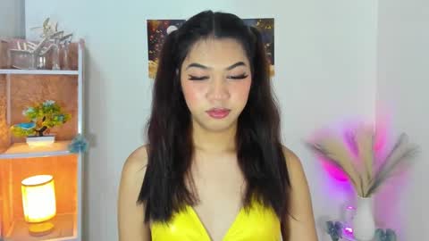 prettyhothugecock online show from November 6, 7:03 pm