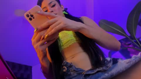 Charlotte online show from April 20, 8:21 pm