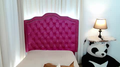 princessyanzy1 online show from April 21, 2:51 am