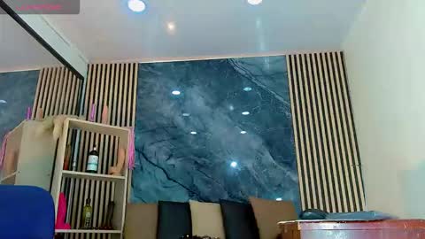 priscilarainbow online show from November 7, 9:59 pm