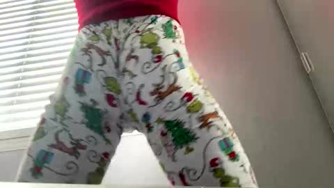 prtty2345 online show from March 9, 6:22 pm