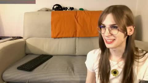 Lilly online show from March 10, 4:21 pm