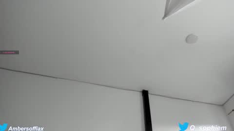 Sophie M online show from September 27, 10:30 pm