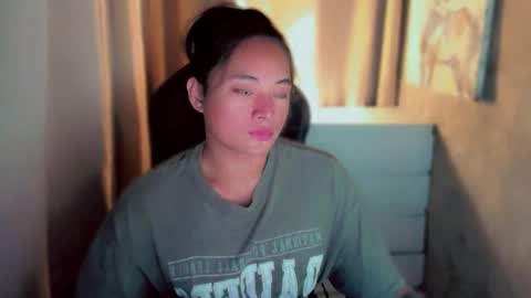 Snapshot of queenarthalia chatting on September 15, 6:29 am ARTHA online show from September 15, 6:29 am
