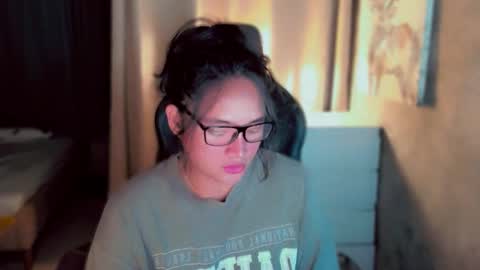 Snapshot of queenarthalia chatting on September 23, 7:58 am ARTHA online show from September 23, 7:58 am